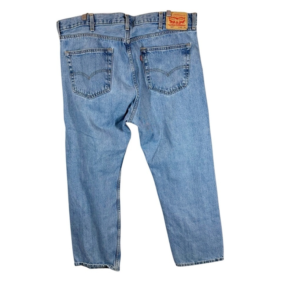 LEVI'S 505 Men's 42 X 30 Regular Fit Straight Medium Wash Denim Jeans